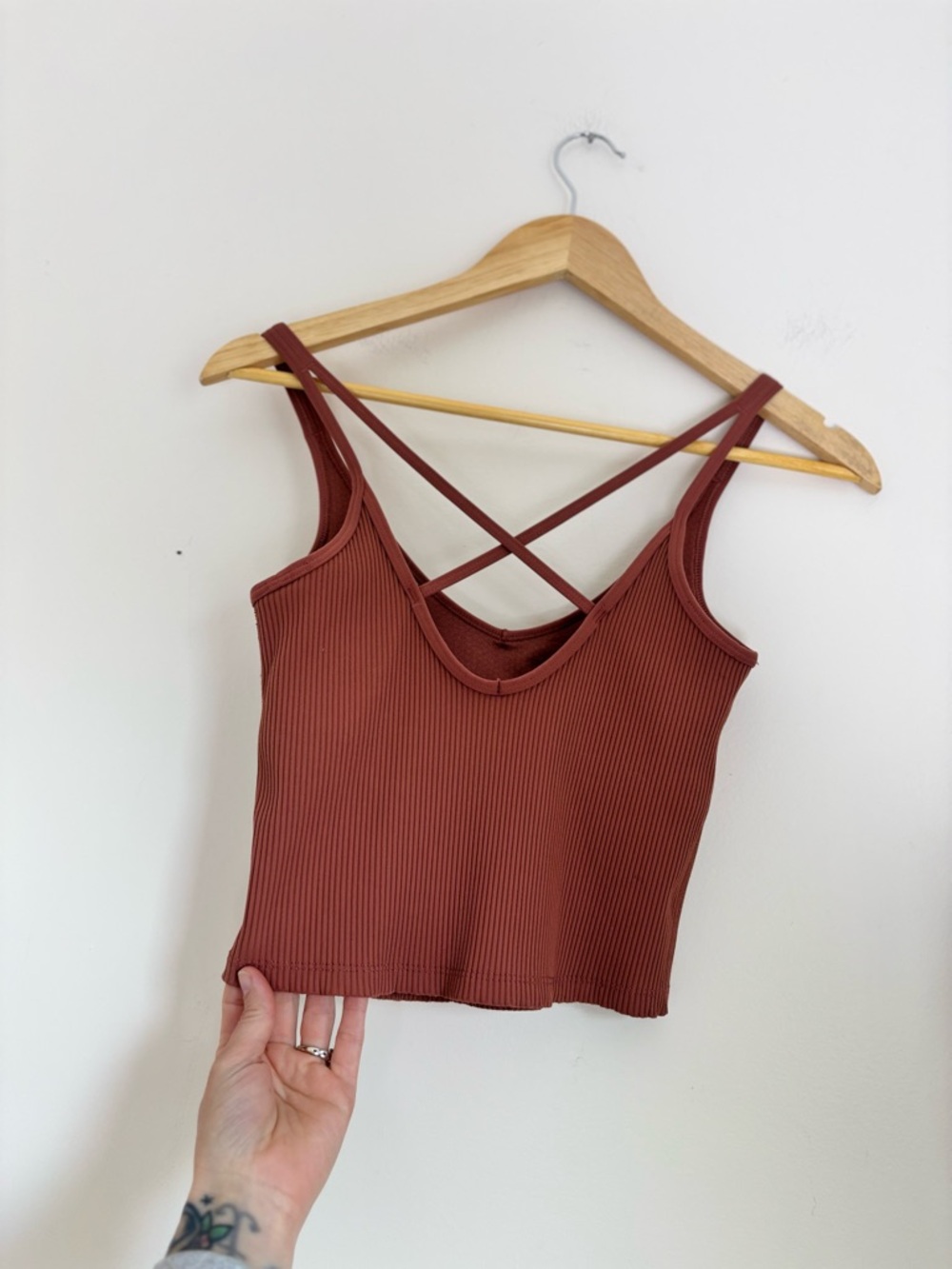Vuori Rib Crop Tank In Rust - Picture 9 of 9